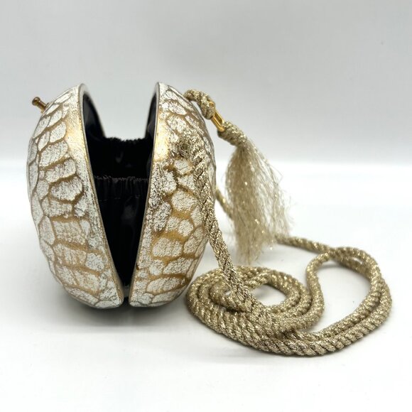 Timmy Woods Handcrafted Ovoid Crossbody Clutch - Picture 4 of 11